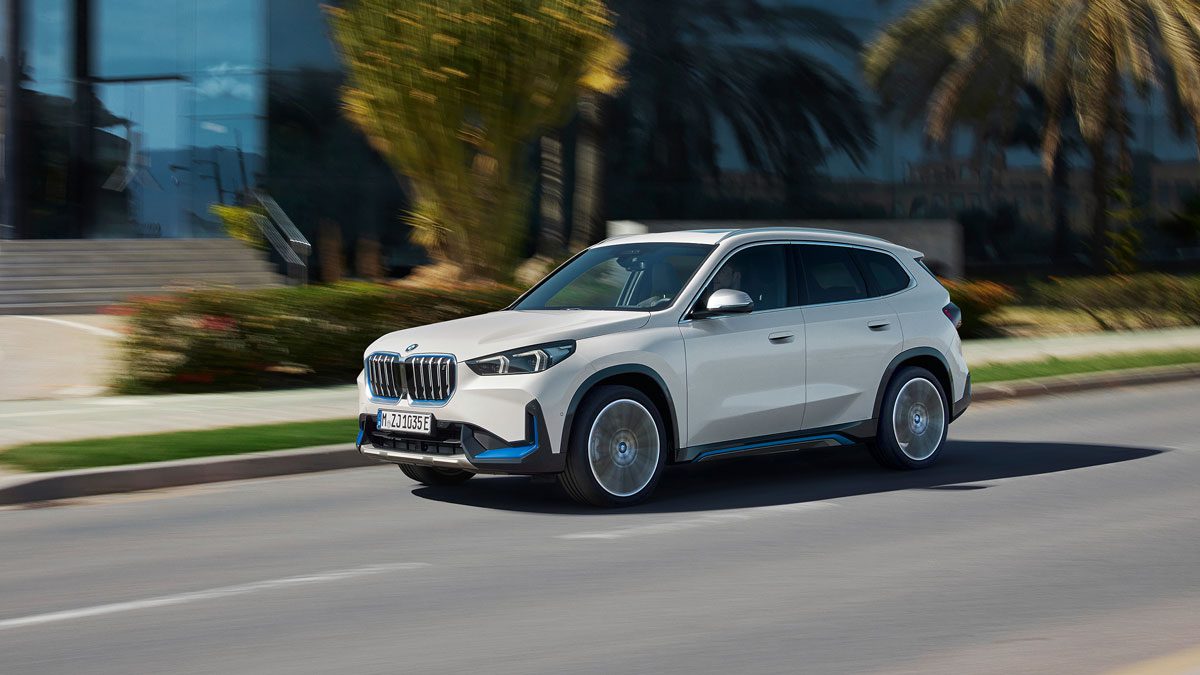 BMW iX1 xDrive30 (2022) - Équipement : attractif, sans plus
