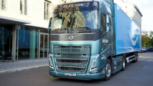 Australia plans “world-first” drive-by wireless charging for electric trucks