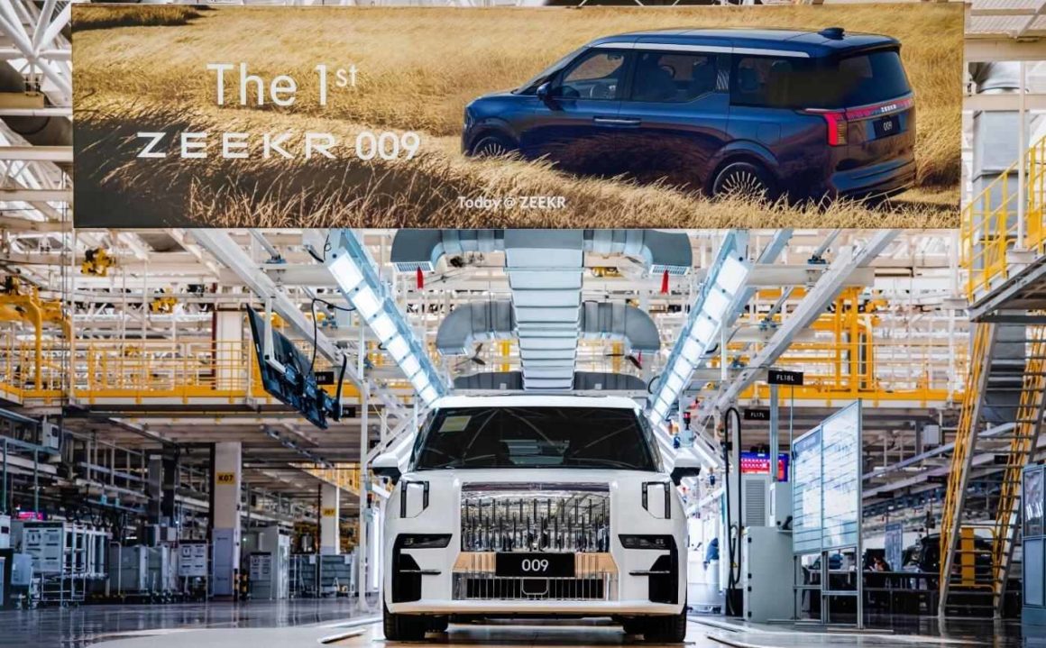 Zeekr's first luxury electric people mover spotted in Australia