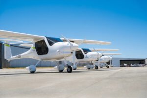 “This thing is amazing:” Flying school uses electric plane for pilot training