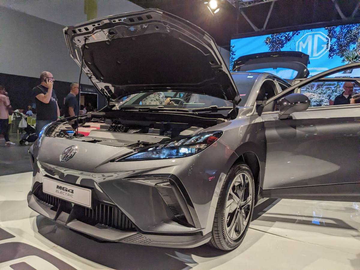MG4 unveiled for Australia with first deliveries of low priced EV just a few months away - Vimarsana News