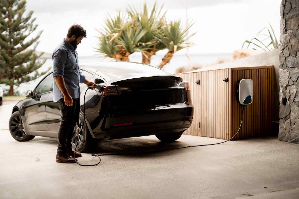 schneider ev charger