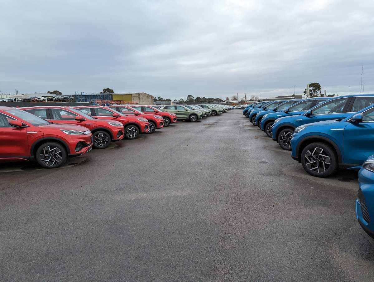 BYD Melbourne Lot Blue Red