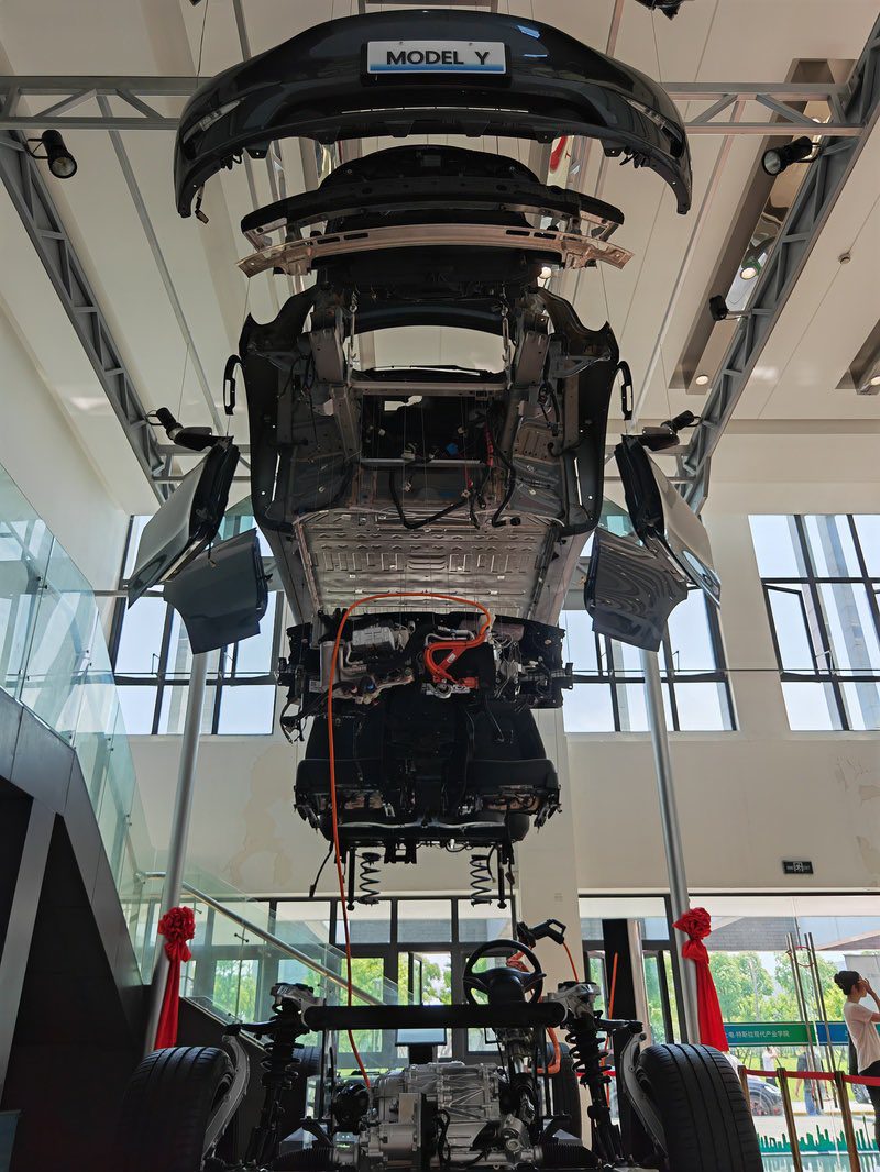 Tesla Model Y deconstruction at Shanghai University of Electric Power Lingang