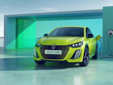 Peugeot e-208 Front