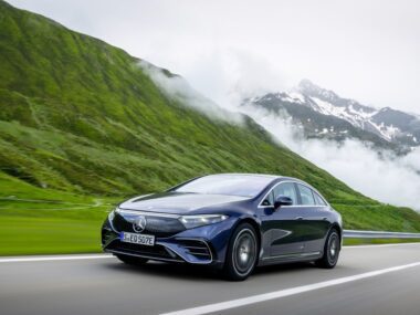 Mercedes Benz EQS Driving