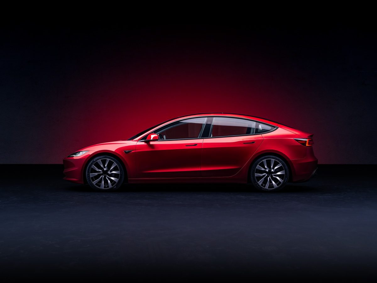 New 2024 Tesla Model 3 gets rave review from Fully Charged: The