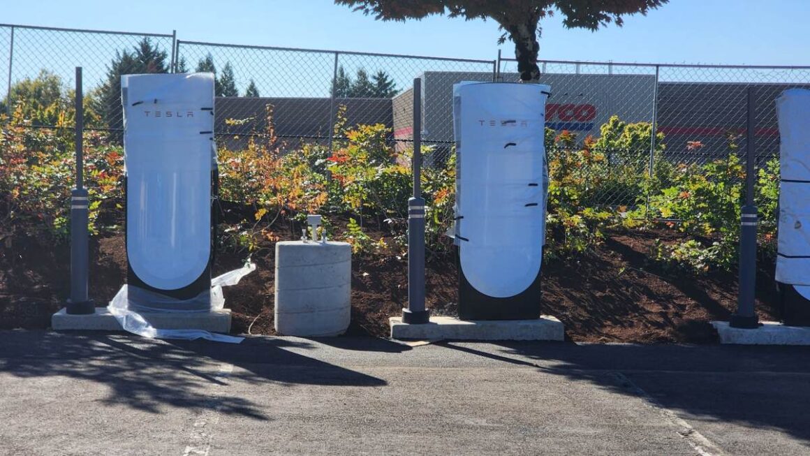 Tesla V4 Supercharger Wilsonville briangilday