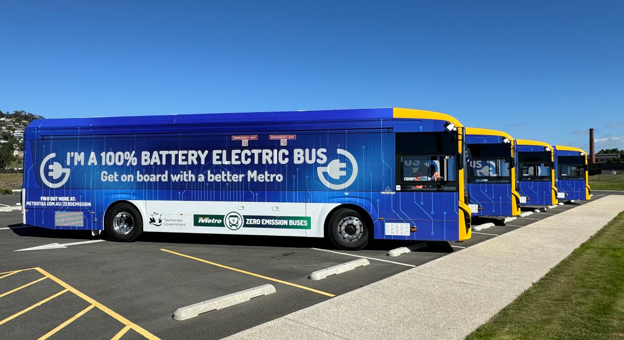 Tasmanian electric bus trial put on hold due to technical issues