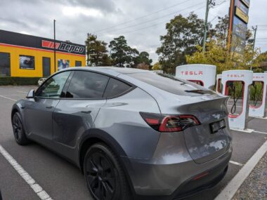 Tesla boosts range of best-seller Model Y to 600 kms in new sales push