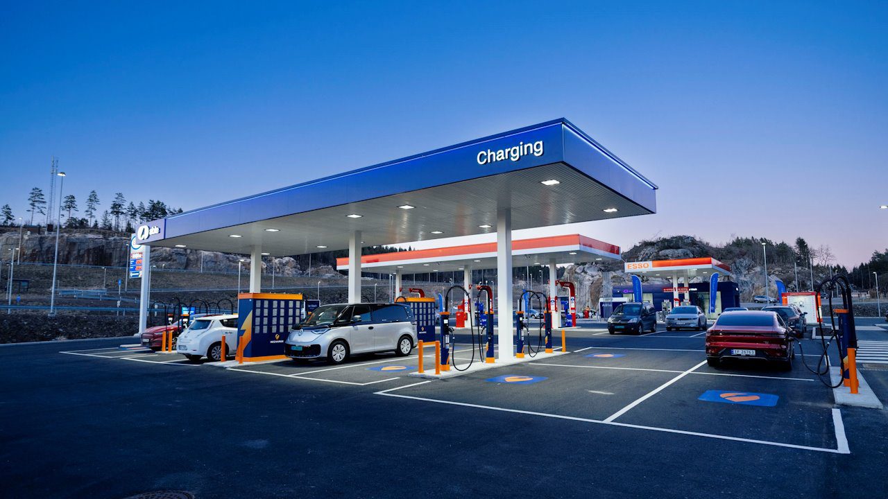 This is what the world s best electric vehicle charging hub looks like