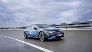 Mercedes begins testing solid-state battery that can deliver 1,000 km range
