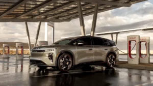 Lucid Gravity boasts 725km range and access to Tesla Supercharger network