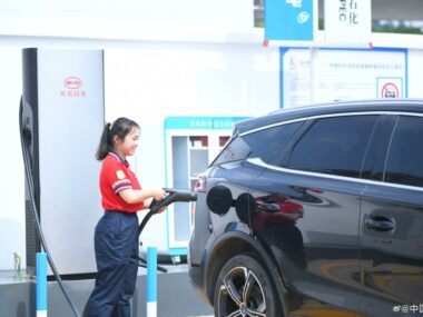 BYD rolls out first 1,000 kW chargers that can add 400 km of range in 5 minutes