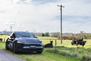 Thousands of Tesla electric SUVs “recalled” over injury risk