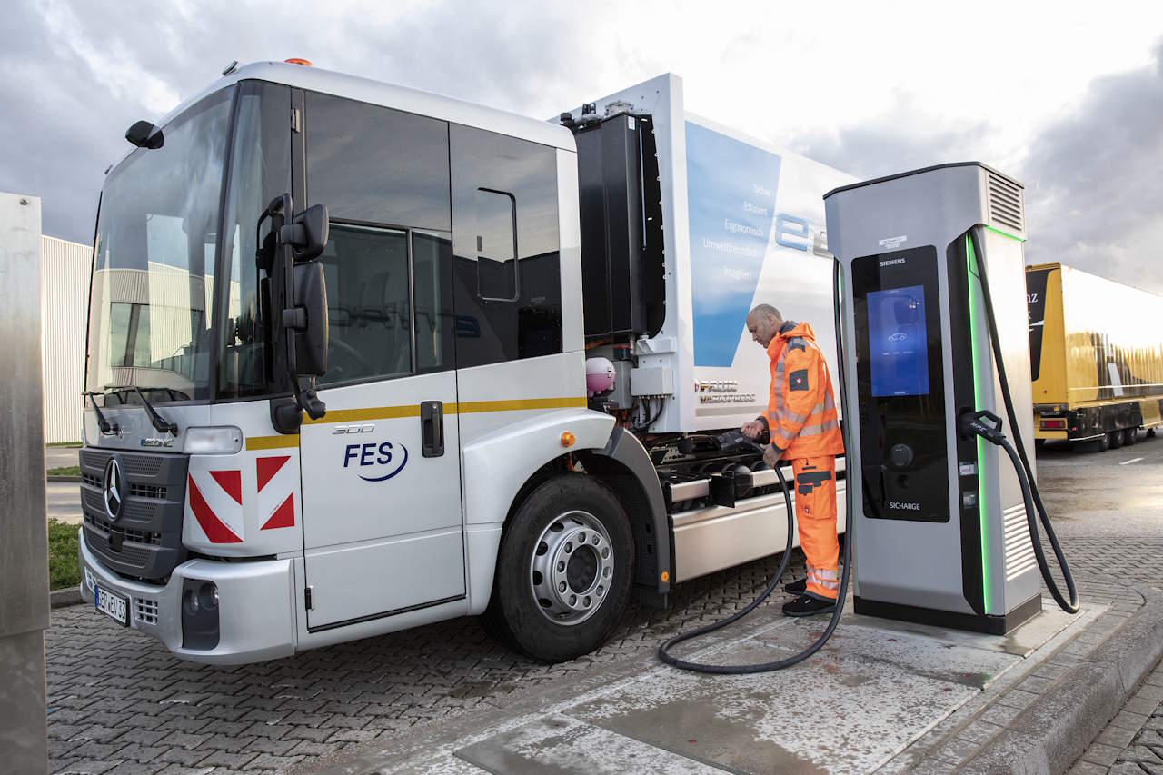 Mercedes-Benz uses “reworked” EV batteries for electric trucks