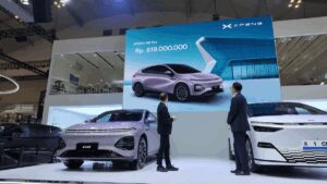 Xpeng starts production of its X9 people mover in Indonesia, unveils new G6