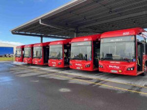 Six new battery electric buses enter demanding Melbourne airport route