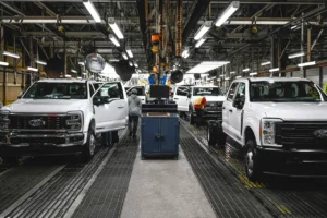 Ford halts production of F-150 electric ute, doubles down on hybrid and gas versions