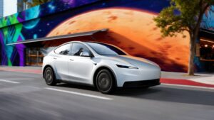Tesla launches “affordable” versions of Model 3 and Y, but with just 14% off base prices