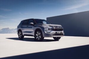 Mitsubishi increases battery capacity and range of Outlander PHEV
