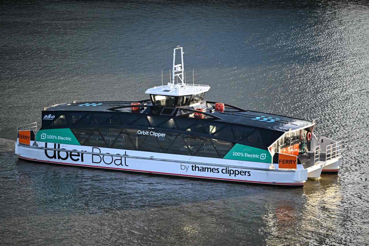 UK’s first fully electric zero-emissions ferry sets sail on the Thames