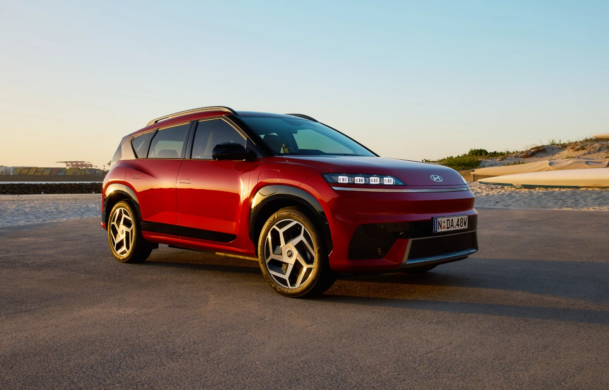 Hyundai Elexio Elite in Dragon Red. Source: Hyundai Australia