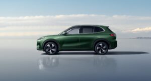 Geely extends low finance and free charger offer to upgraded EX5 extended range model