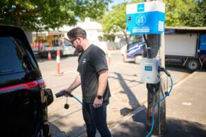 Power network installs first of 100 power pole-mounted EV chargers