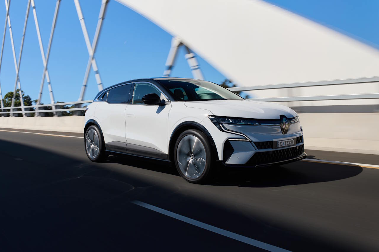 Renault prices electric Megane E-Tech at $50k-drive-away for limited time