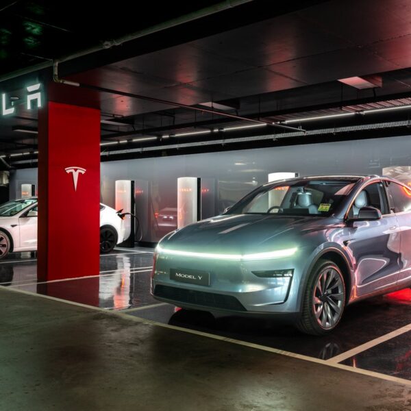 Tesla hits global milestone of 85,000 supercharger stalls, new 24-stall Supercharger site planned for Australia