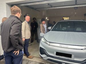Batteries on wheels: V2G could be twice the capacity of Snowy 2.0, but it needs more than BYD Atto 3