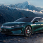 BYD launches its most luxurious electric sedan, with 5 minute charging and 1,000 km of range