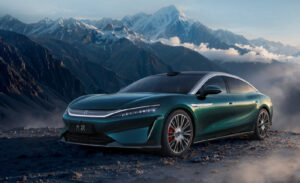 BYD launches its most luxurious electric sedan, with 5 minute charging and 1,000 km of range
