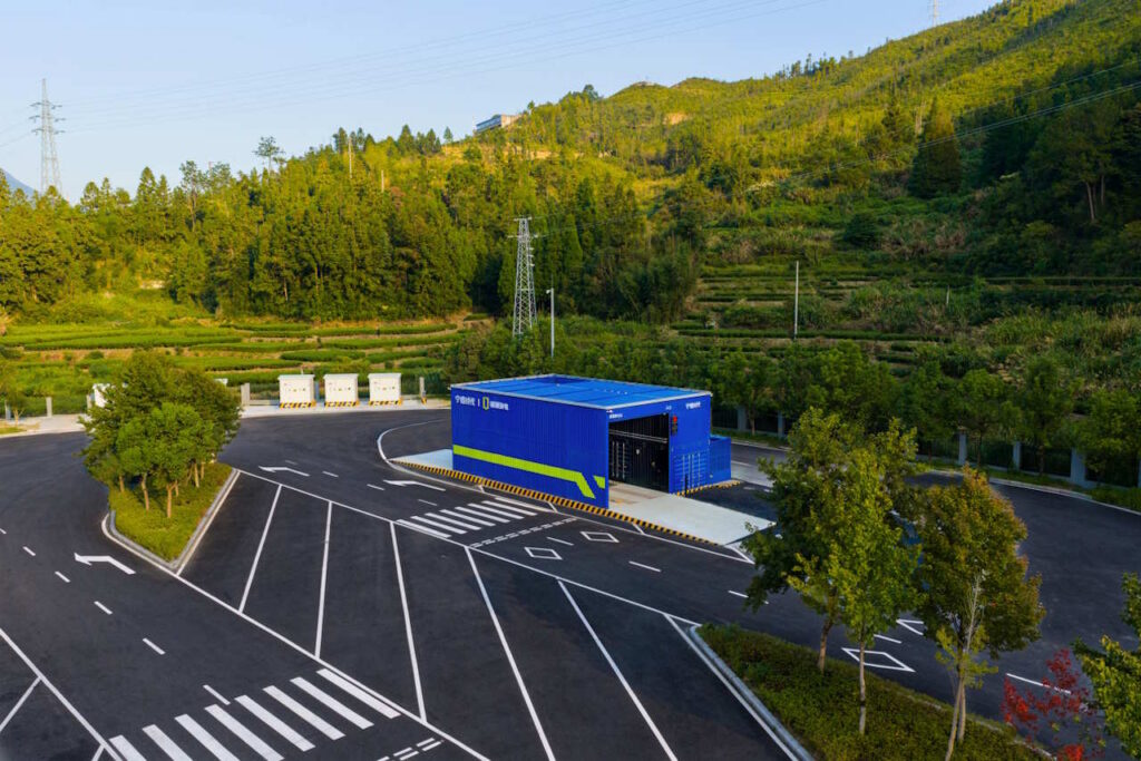 CATL unveils dual-battery system for heavy-duty electric trucks, pairing swappable packs with range extender